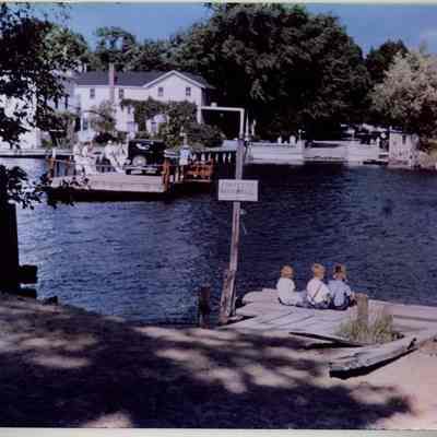 Chain Ferry Box 31