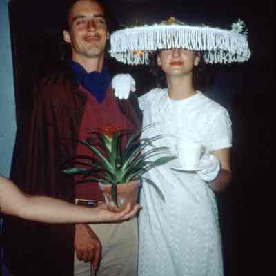 costumes.jpg 781KB