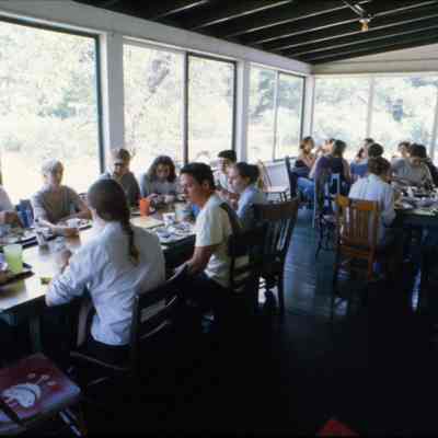 dining.jpg 620KB: Image copyright Bill Werme
