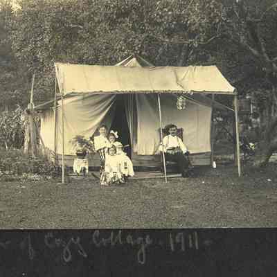 MF-SA-0002.JPG 1.5MB: tenting behind Cozy Cottage