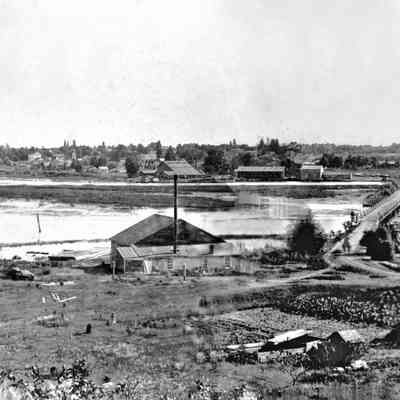 BridgeDouglas1900tu2.jpg 719KB: Clipson Mill