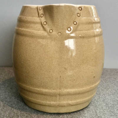 spout details