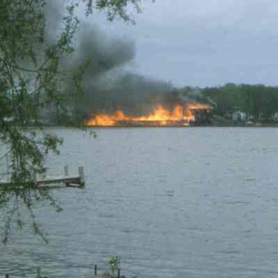 PavillionFire1.jpg 179KB