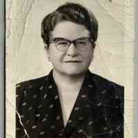          Black and white photo of Gladys Hadaway
   