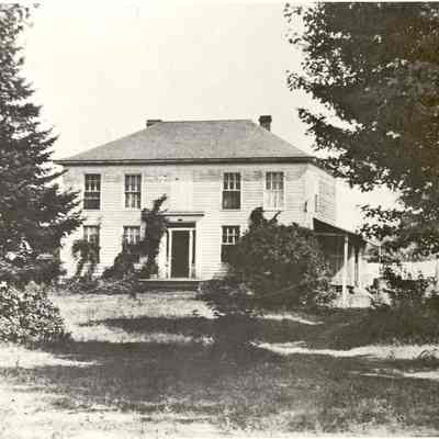 RoseMontMysteryBuilding.jpg 894KB: The original farmhouse was destroyed by fire in 1900.  Douglass was born in the replacement building.