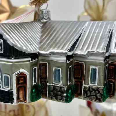 Button Petter Gallery