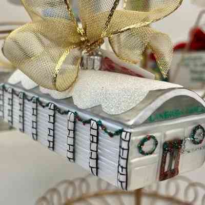 Lakeview Lanes Bowling Alley