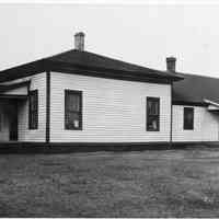          Schumann_farmhouse_ca_1910.jpg 869KB
   