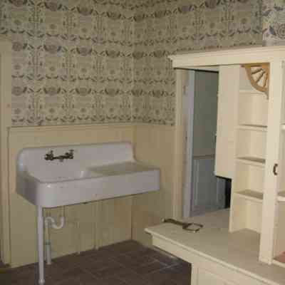 Old Kitchen Sink_1.JPG 948KB