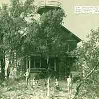          99 Lighthouse Tue 8-29-06.jpg 4.6MB; Mod3 Likely to Use - 41.jpg 3.9MB L-R Edward Lee, Martha, Thyra Sonderberg, Norman Arthur, Arthur Francis DEAM
   