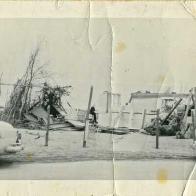 Beachhouse_wreckage_1956: 13310468