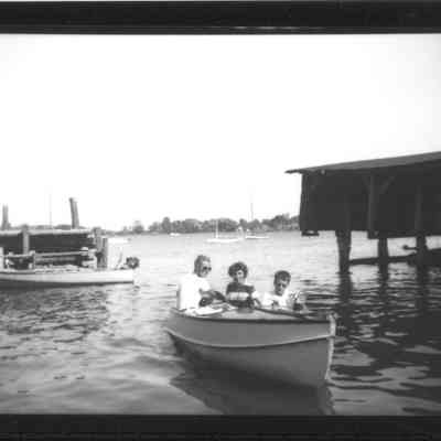 D0007.jpg 1.7MB: Digital-only image from same photo set, James Schmiechen collection
