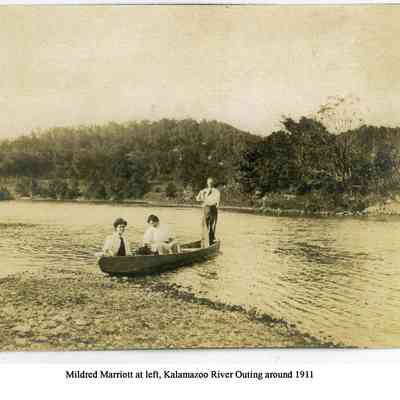 MRT-BoatingIn1911-2.JPG 964KB