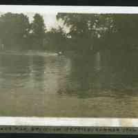          MRT-OutBoating-Summer1912.JPG 254KB
   