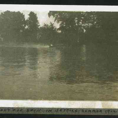 MRT-OutBoating-Summer1912.JPG 254KB