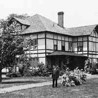          Lakewood Farm main house, 1910
   