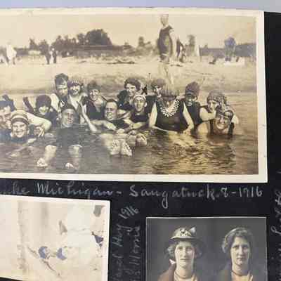 1916 Bird's Bath House/ Bird's Beach House / Bird's Bathing House in the background