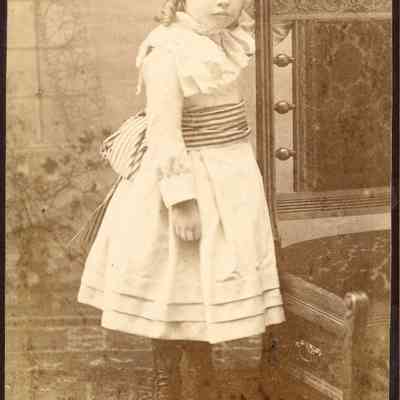 Bertha Selina Wallin ca 1885.jpg 1.2MB: Young girl photographed at Bayne, Grand Rapids