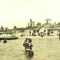          RanPC-Saugatuck-Mich-20-BeachScene-1.JPG 393KB
   