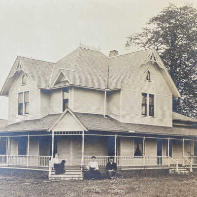 Wark Home in Douglas