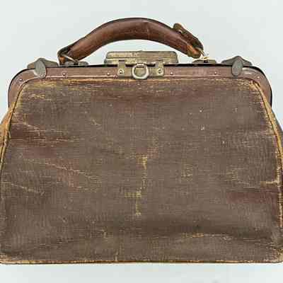 Handled bags, 2