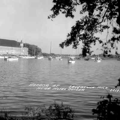 Pavilion_from_Park_st_ca_1940.jpg 1.4MB Library negatives