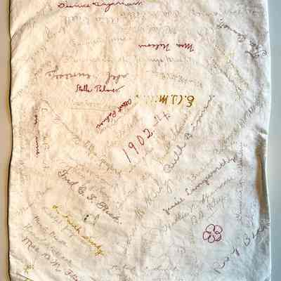 Signature pillow cover 1902-1904