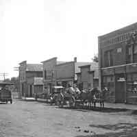          DouglasPostOffice.jpg 1.6MB; Circa 1910 - Electric car driving west, buildings are on south side of Center Street between Main and Spring. Today only Everyday People (at the far end) and the Kerr Building still stand on this block. Signs in Kerr Building for Millinery and Douglas Post Office.
A darker version of this image is in Archive Box 31, envelope 95-61-1
   