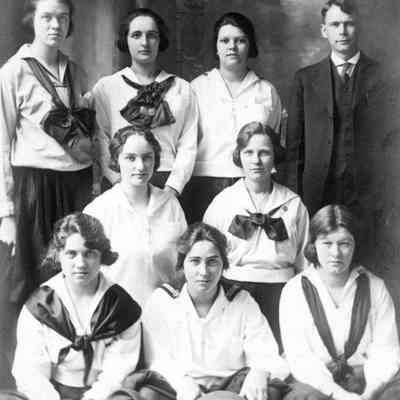 1920_SHS_girls_basketball.jpg 270KB: From Boyce family album. see 2023.57.05 for 499KB version