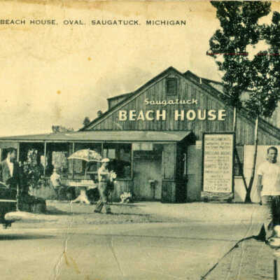 Artvue postcard: OTHER COPY.7R_The Oval 'Beach House' Beach.Pluim.13408500