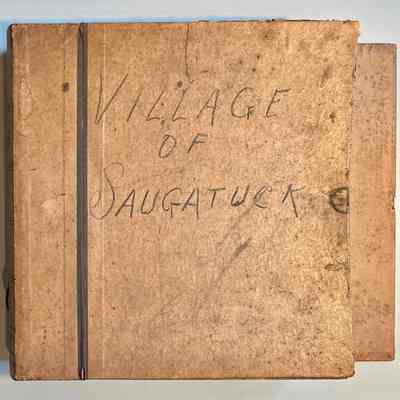 Village of Saugatuck Letters Box
