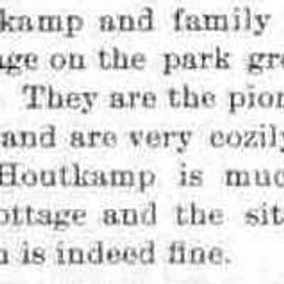 cr1895072601AHoutkampOccupiesCottage.jpg 11KB