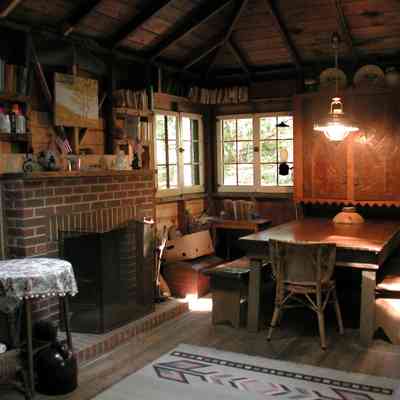 Nroom2.jpg 1.8MB: Norton Cottage interior