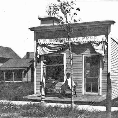 Schultz barber shop center st.jpg 295KB