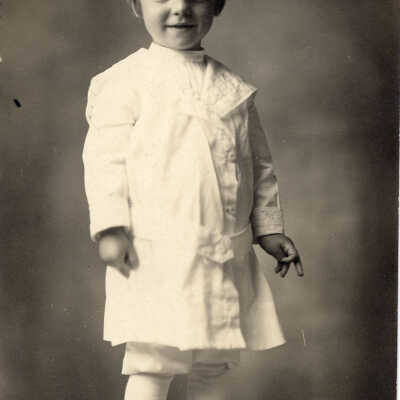 94-1-6B_Cecilia_Koning_2: A print of this photo marked "Erwin Koning" at 2022.73.03