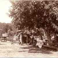          Ferry___women_ca_1910.jpg 1.3MB
   