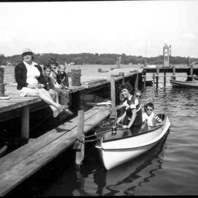 D0013.jpg 1.5MB: Digital-only image from same photo set, James Schmiechen collection