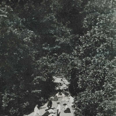 Climbing up Bald Head, "Where we get sand in our shoes" 4677: Photoette by C.U. Williams, Bloomington, Illinois