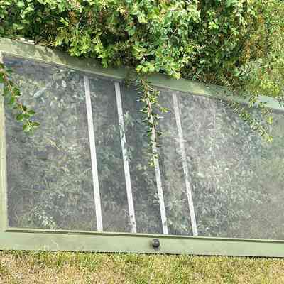 Screen door