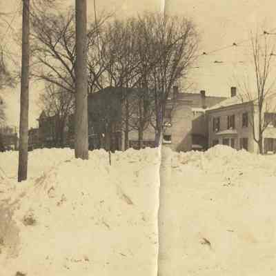 EG-0119a.jpg 275KB: This digital-only image from the pre-2022 SDHS website photo tour may be from same snow event. Source unknown.