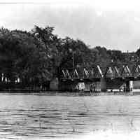          Bridge_ca_1920.jpg 217KB; truss bridge possibly at New Richmond
   