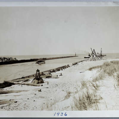Saugatuck piers 1936