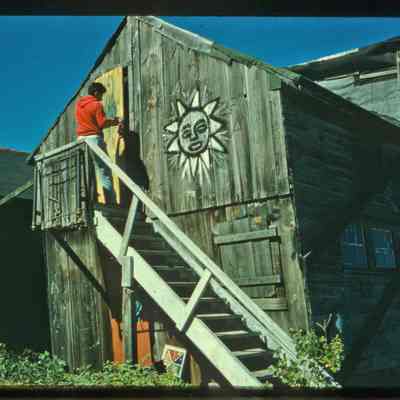 Untitled-2.jpg 1.4MB: drake or castoria with sun decoration