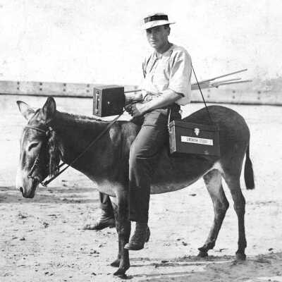 An assistant on Dynamite ready for work.: photographer on dynamite
