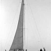          563 0/18	Saugatuck - yachts	1946	Yacht race of 1946, on lake
   