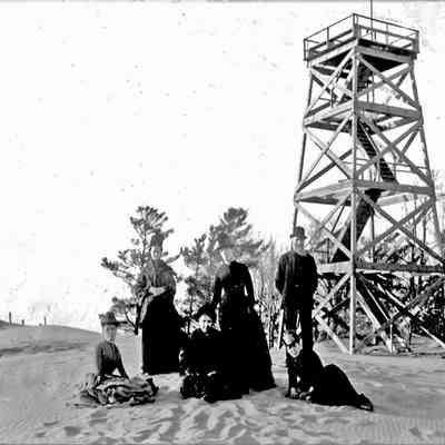 RobinsonFamilyOnBaldhead.jpg 679KB: Digital file on Jack Sheridan Drive 2021.72.02