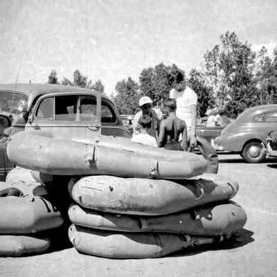 a156B rafts for rent.jpg 2.5MB