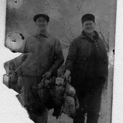 89-1-4 annesley.jpg 248KB, 89-1-4 annesley.jpg 248KB: Bill and Bob Annesley with their catch of birds