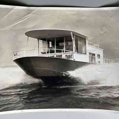 River Queen publicity photo