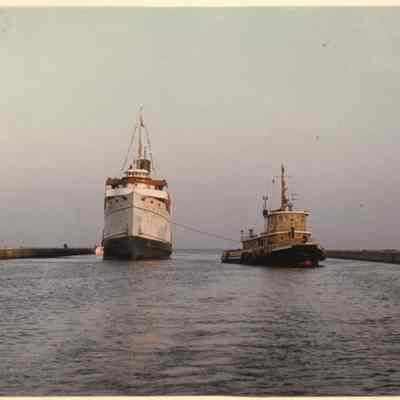 KeewatinWithTugE.jpg 1.4MB: RJ Peterson collection - Digital file on Jack Sheridan Drive 2021.72.02